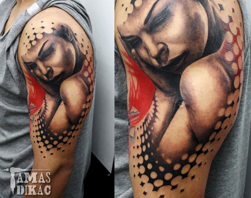 Incredible looking colored shoulder tattoo of seductive woman