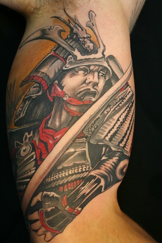 Japanischer Krieger Tattoo-Design am Arm