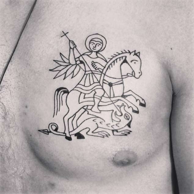 Tatuaje en el pecho, 
 santo a caballo que lucha con dragón