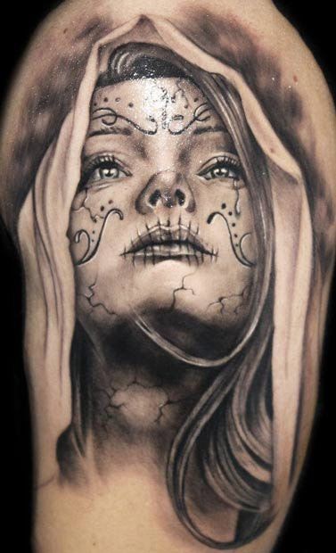 bella grigio nera ragazza santa morte tatuaggio