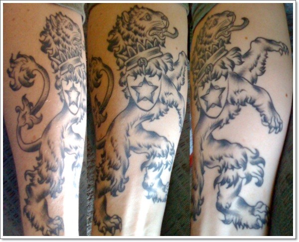 Tatuaje  de león bohemio elegante