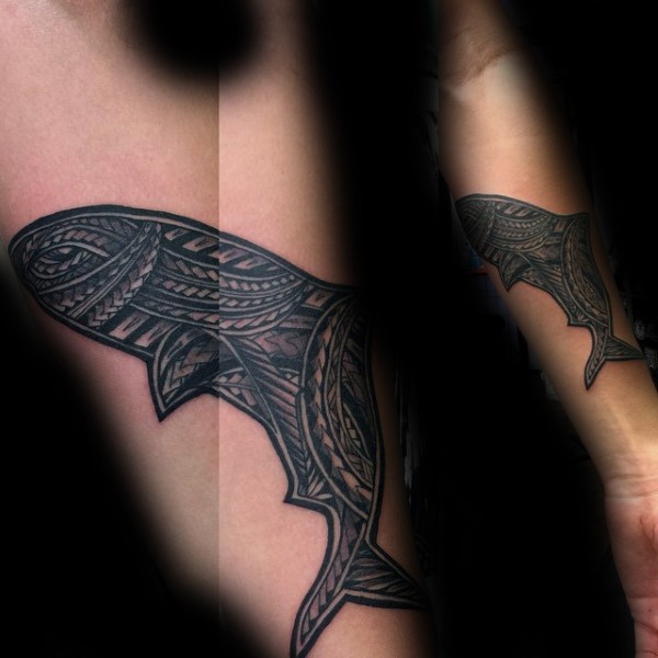 Marvelous accurate painted detailed forearm tattoo of shark