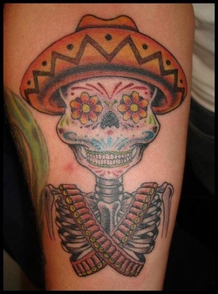 Mexikanischer Skelett in einem Sombrero und einem Patronengurt Tattoo