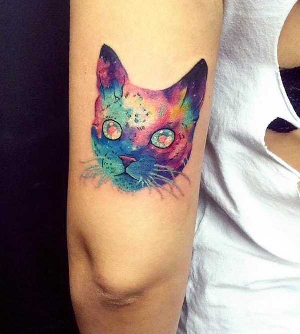 Multicolorido incrível olhar colorido para tatuagem de menina de cabeça de gato