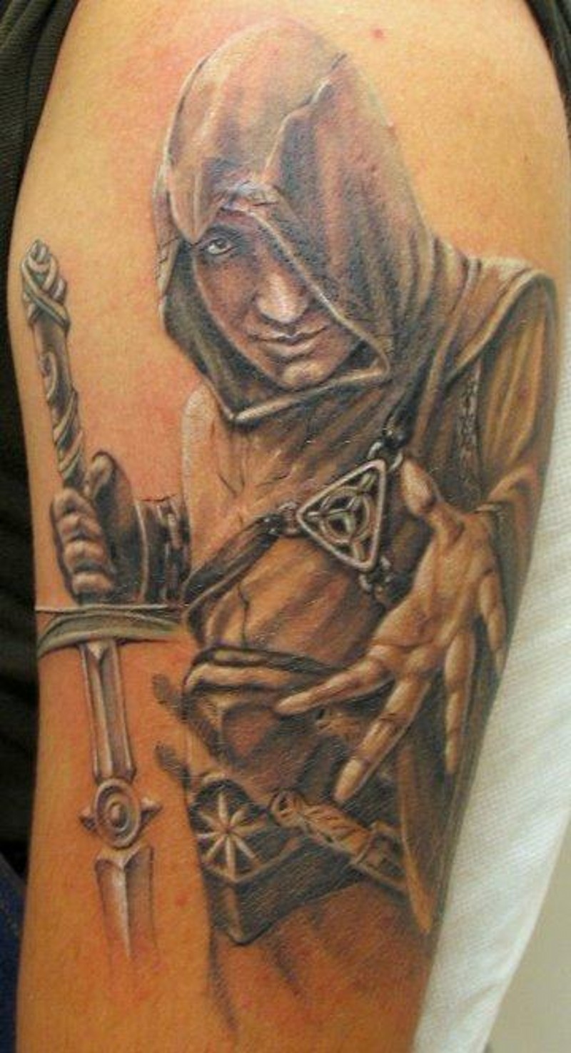 Natural looking detailed shoulder tattoo of antic assassin with great sword