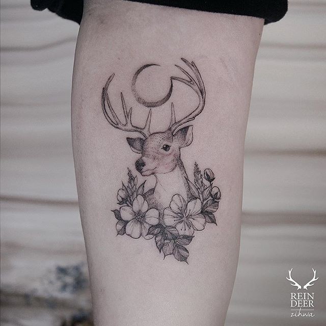 Natural painted by Zihwa black ink arm tattoo of deer with flowers