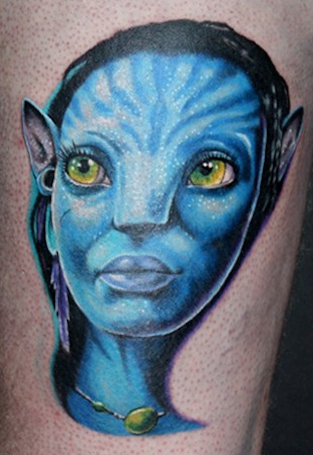 Naturally colored Avatar main character Neytiri detailed tattoo