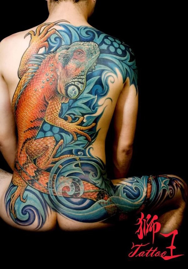 Neo Japanese style large colorful whole body tattoo of realistic looking lizard and waves