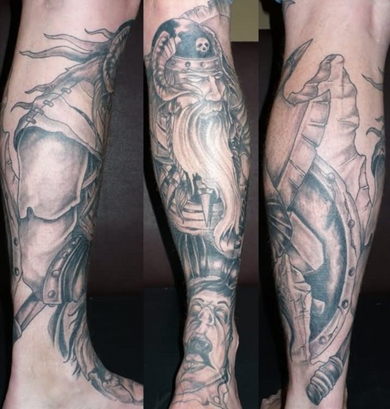 Tatuaje en la pierna, dios imponente de vikingos