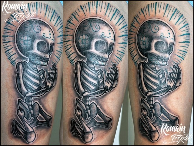 Original 3D style shoulder tattoo of praying skeleton