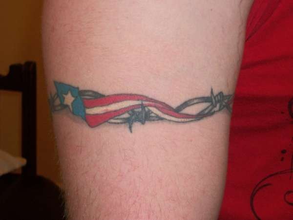 Patriotischer Stacheldraht Armband Tattoo