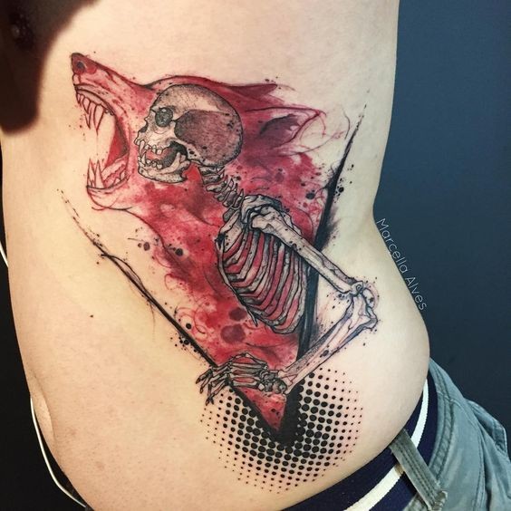 Tatuaje de color lobo del estilo de Photoshop combinado con esqueleto humano