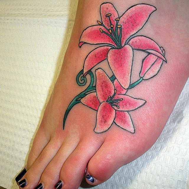 Pink sexy foot lily tattoo