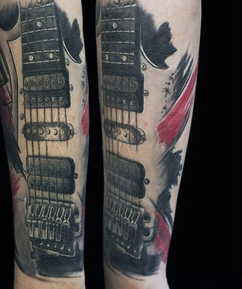 Farbige alte Gitarre wie reales Foto Tattoo am Arm