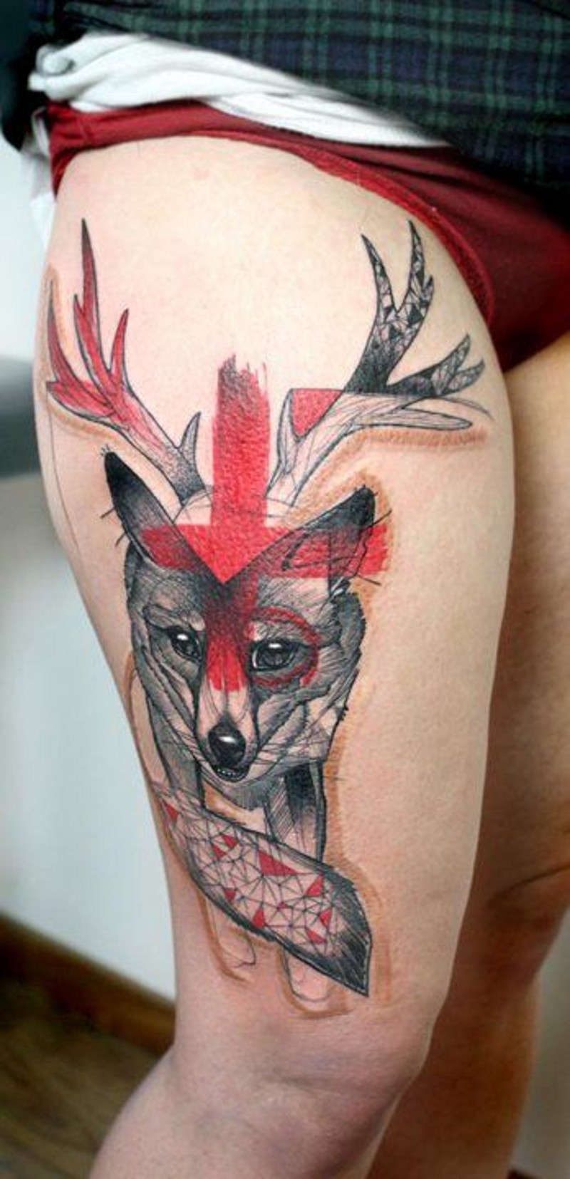 Sharp painted half colored fox with ornaments tattoo on thigh