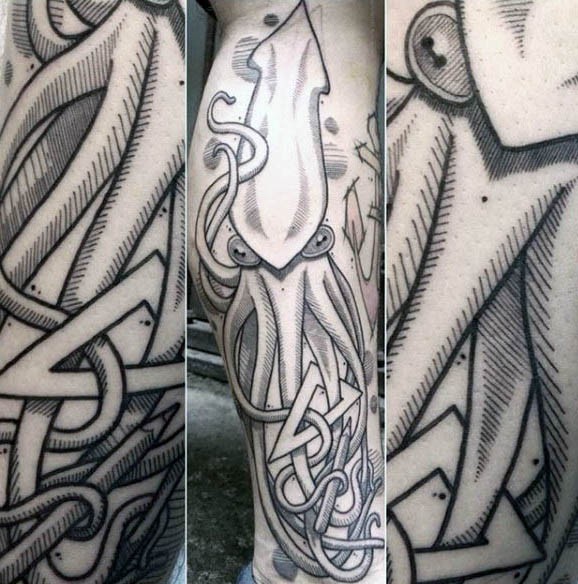 Tatuaje en la pierna,
calamar interesante bonito de colores negro y blanco