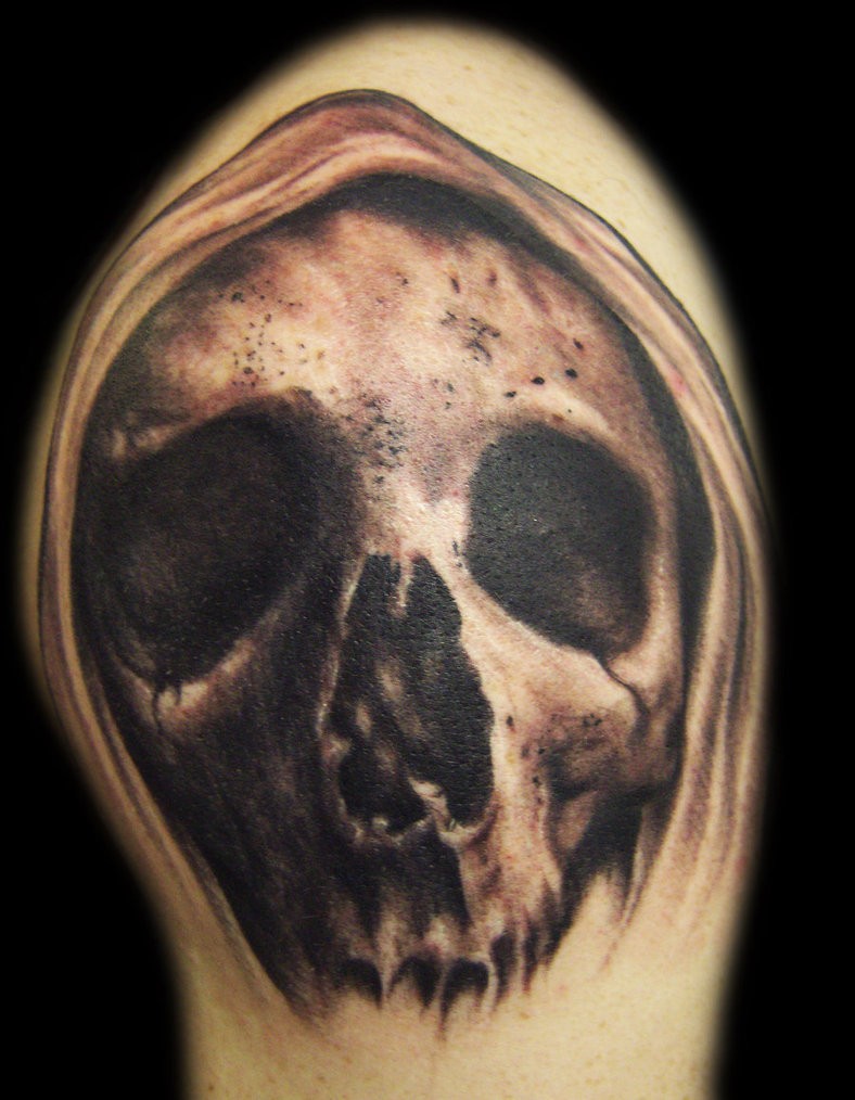 Spooky black skull tattoo by hatefulss