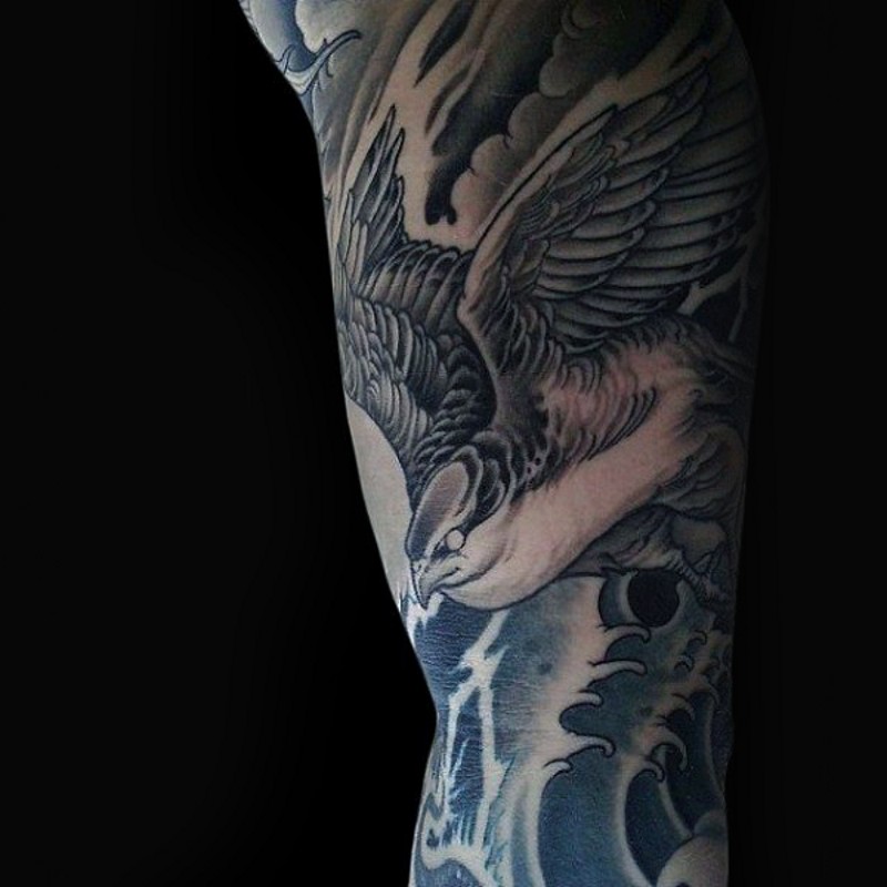 Spectacular old school colored detailed flying eagle tattoo of arm muscle