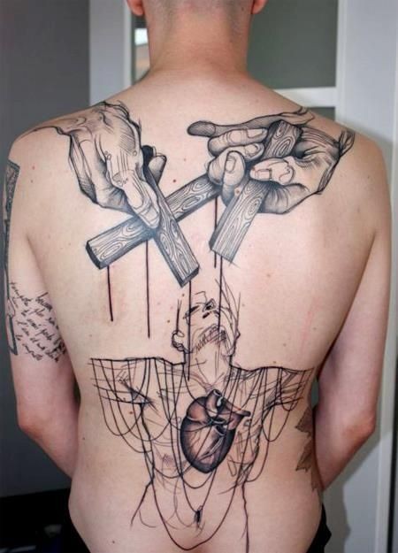 Super gemaltes abstraktes schwarzes großes Tattoo am ganzen Rücken