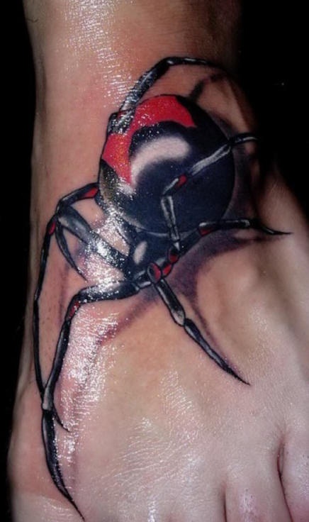 Araña viuda 3D tatauje en tinta negra y roja