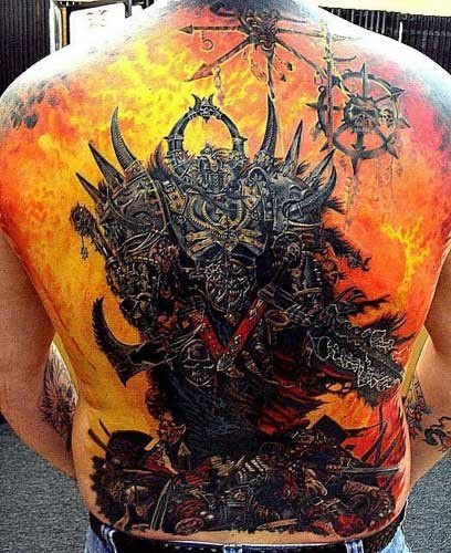 epico warhammer tatuaggio colorato
