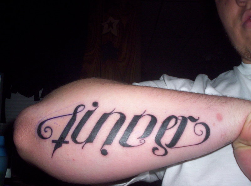 Ambigram word sinner on hand