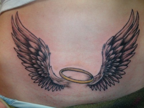 Tatuaje Anillo con las alas de ángel