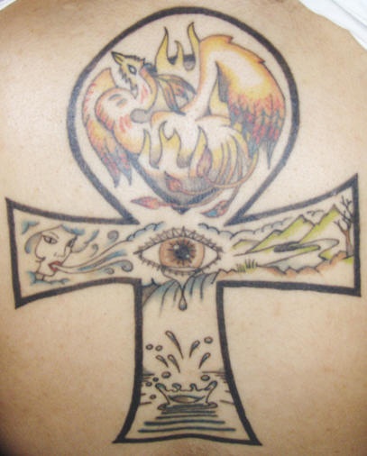 Croce con fenice e occhio tatuaggio