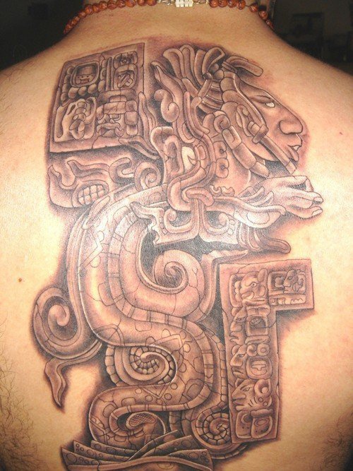 Tatuaggio molto qualificato serpente Azteco