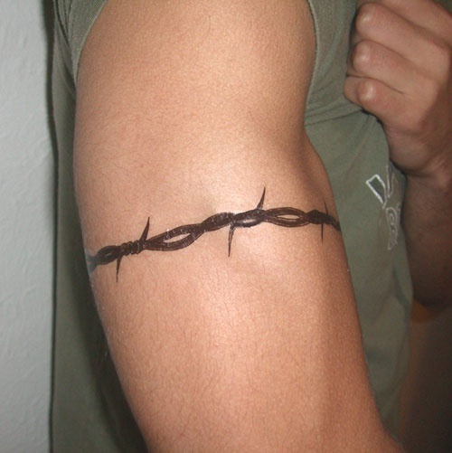 Barb wire armband black tattoo