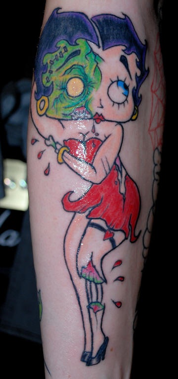Tatuaje Betty Boop-zombi