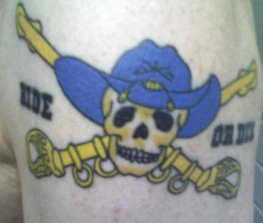 Inschrift &quotRide or Die" Biker Tattoo