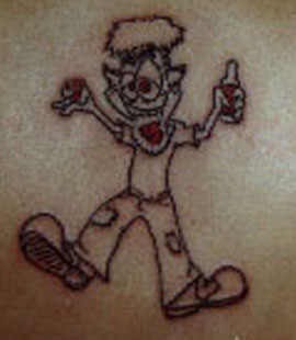 Tatuaje del personaje de dibujos animados bebido