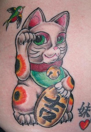 Maneki-neko with hieroglyph coloured tattoo