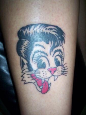 gatto elvis presley tatuaggio