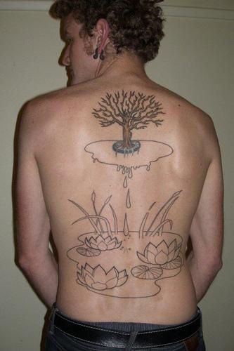 Keltischer Baum des Lebens Tattoo am ganzen Rücken
