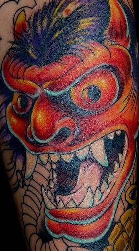 tatuaje de demonio colorido en estilo asiático