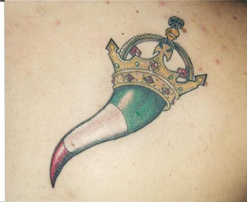 tatuaje real de corona italiana