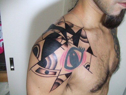 Tatuaje de ojo abstracto c