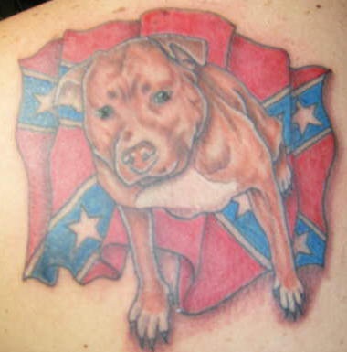 bandiera confederata con cane carino tatuaggio