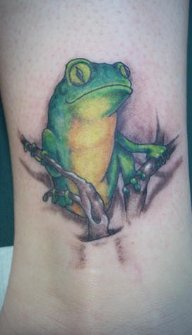 Super realistic green frog tattoo