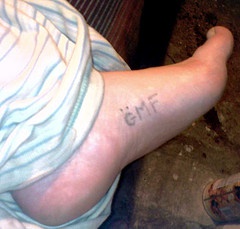 tatuaje casero en el pie