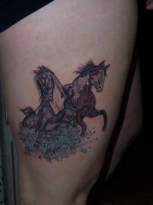 tatuaje de caballos en rio