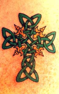 croce celtico irlandese tatuaggio