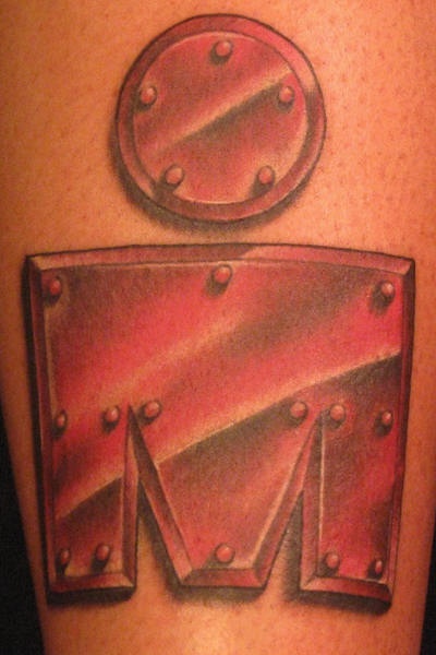 Tatuaje de alta calidad logo de hierro en color