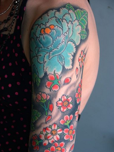 fiori asiatici colorati l&quotopera d;arte tatuaggio