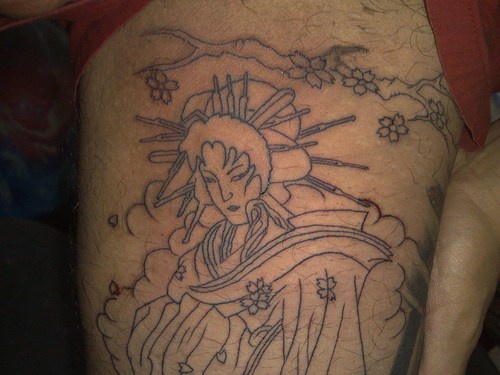 gheiscia giapponese incompleta tatuaggio