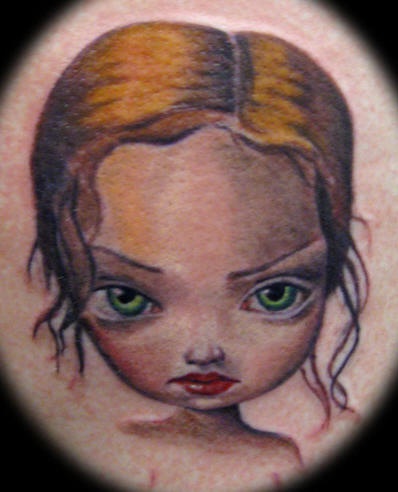 Tatuaje retrato de niña en manera de dibujos animados