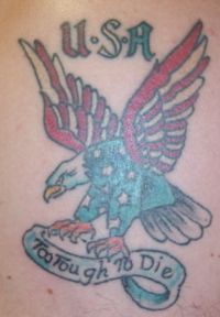 Tatuaggio patriotico americano aquila