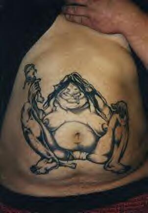 nackte frau tattoo